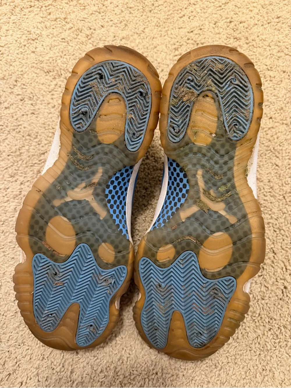 Jordan 11 Low Carolina/University Blue and White Athletic Sneakers Size 13